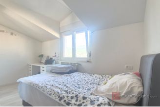 008 2047 95 Split Brda Three bedroom apartment for sale