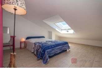 019 2052 84 Ciovo Seafront house for sale