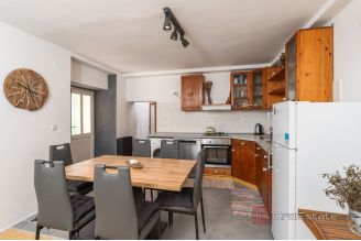 012 5416 30 Dubrovnik Property with house and two outbuildings for sale