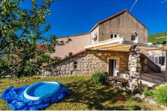 012 5416 30 Dubrovnik Property with house and two outbuildings for sale