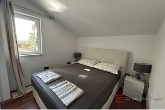 016 2035 272 Split Meje Exclusive penthouse in the first row to the sea for sale