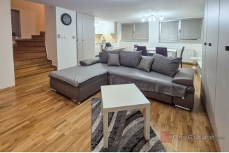 016 1020 23 Zagreb Two bedroom apartment near the centre for sale