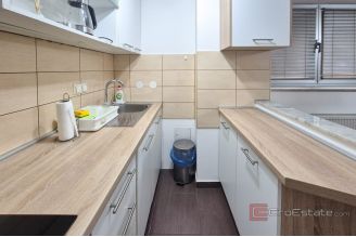 016 1020 23 Zagreb Two bedroom apartment near the centre for sale