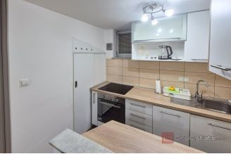 016 1020 23 Zagreb Two bedroom apartment near the centre for sale