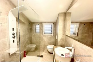 009 2049 63 Stobrec Two bedroom apartment with sea view for rent