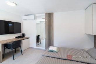 016 2022 472 Solta Modern house first row by the sea for sale
