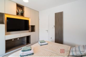 016 2022 472 Solta Modern house first row by the sea for sale