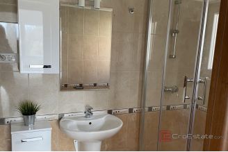 009 1023 47 Krk Two bedroom apartment with sea view for sale