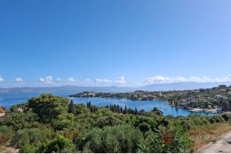 008 2031 204 Solta Building land with an open sea view for sale