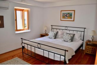 016 2052 85 Peljesac Stone house with a swimming pool for sale