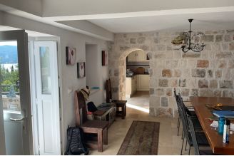 016 2052 85 Peljesac Stone house with a swimming pool for sale