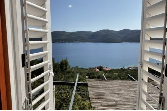 016 2052 85 Peljesac Stone house with a swimming pool for sale