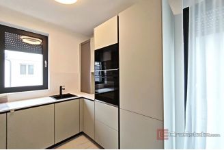 015 2051 34 Zagreb New build luxurious penthouse with terraces and garage for sale