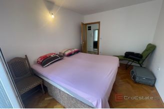 007 1023 49 Krk Comfortable apartment with sea view for sale