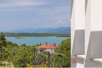 020 1023 50 Krk Elegant villa with sauna and sea view for sale