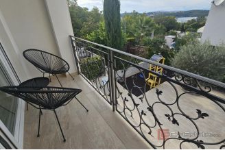 020 1023 50 Krk Elegant villa with sauna and sea view for sale