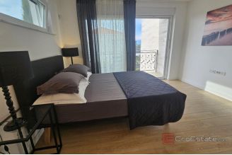 020 1023 50 Krk Elegant villa with sauna and sea view for sale