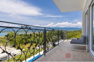 020 1023 50 Krk Elegant villa with sauna and sea view for sale