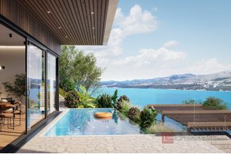 017 2035 274 Ciovo Luxury duplex apartment in the first row to the sea for sale