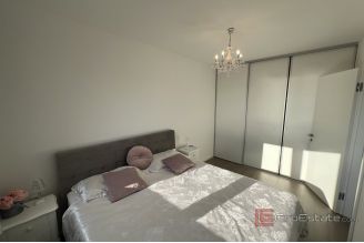 014 2053 23 Rijeka Luxury apartment with sea view and terrace for rent