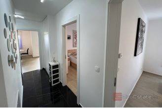 016 2053 24 rijeka modern apartment with sea view for rent