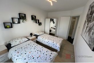 016 2053 24 rijeka modern apartment with sea view for rent