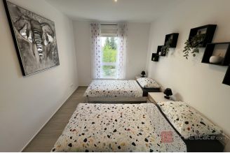 016 2053 24 rijeka modern apartment with sea view for rent
