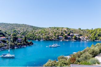 001 2041 116 Island of Brac House in an unique location with a sea view for sale