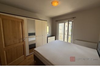 004 2043 182 Split Manus Spacious one bedroom apartment for rent