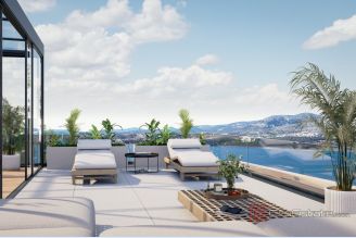 001 2035 275 Ciovo Penthouse with roof terrace in the first row to the sea for sale