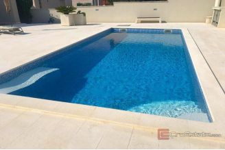 004 2021 416 zadar attractive villa near the sea for sale