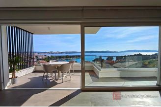 020 2021 417 trogir luxury penthouse with roof terrace for sale