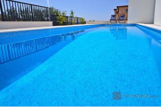 020 2021 417 trogir luxury penthouse with roof terrace for sale