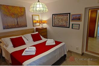 023 2021 418 Trogir Villa in the first row to the sea for sale