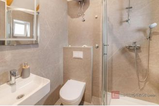 008 2046 109 Split studio apartment in the city centre for sale