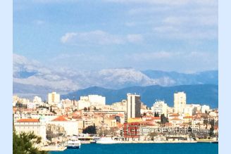 01 4190 30 Split apartment sea view for sale