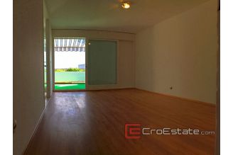 09 4190 30 Split apartment sea view for sale