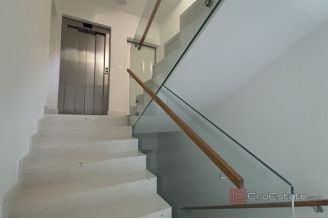 017 2035 277 Split Meje Luxury apartment in a new building for sale
