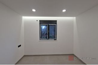 010 1026 33 Vir Luxury apartment near the beach for sale