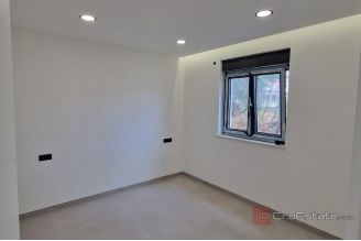 009 1026 35 Vir Modern apartment near the beach for sale