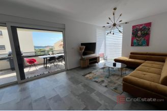 001 5434 30 Vodice Spacious two bedroom apartment for sale