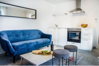 007 2022 474a Rogoznica one bedroom apartment with terrace for sale