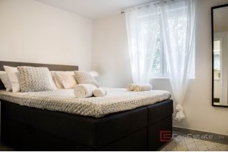 007 2022 474a Rogoznica one bedroom apartment with terrace for sale