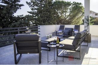 001 2022 474b Rogoznica Two bedroom apartment with sea view for sale