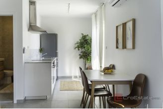 013 2022 474 Rogoznica modern house near the beach for sale