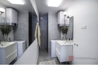 013 2022 474 Rogoznica modern house near the beach for sale