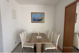 017 2035 283 Trogir two bedroom apartment with sea view for sale