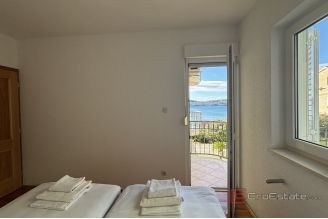 017 2035 283 Trogir two bedroom apartment with sea view for sale