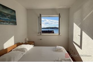 017 2035 283 Trogir two bedroom apartment with sea view for sale