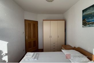 017 2035 283 Trogir two bedroom apartment with sea view for sale
